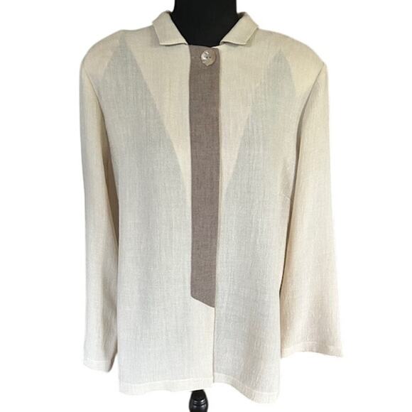 E Emmelle XL Minimalist Textured Jacket – Made in USA – Beige & Taupe - Picture 2 of 5